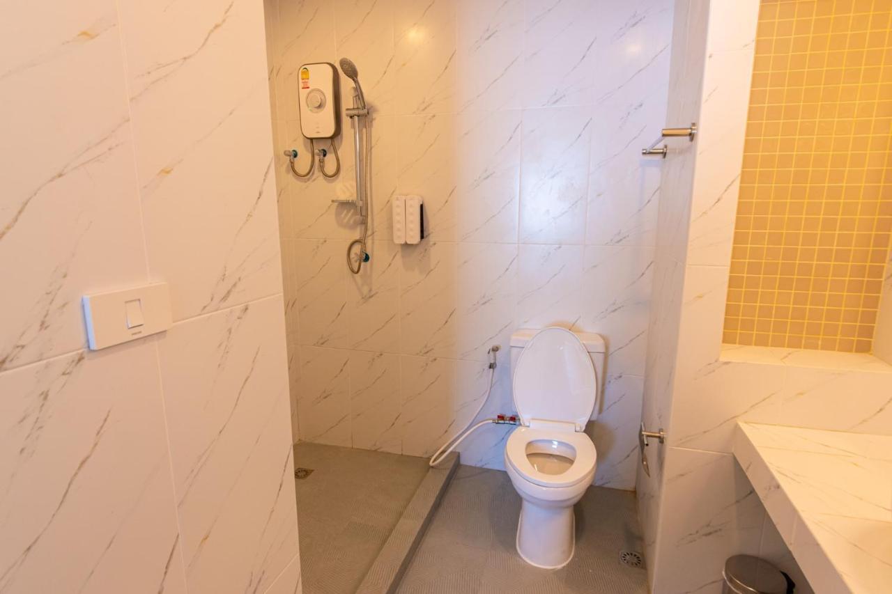 Hotel Matini Premium @ Klong 1 Thanyaburi Esterno foto