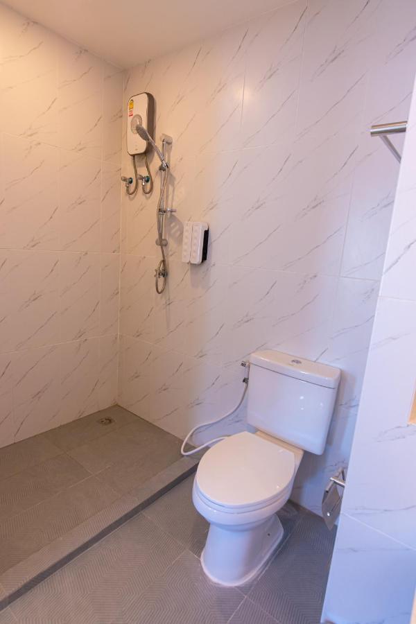 Hotel Matini Premium @ Klong 1 Thanyaburi Esterno foto